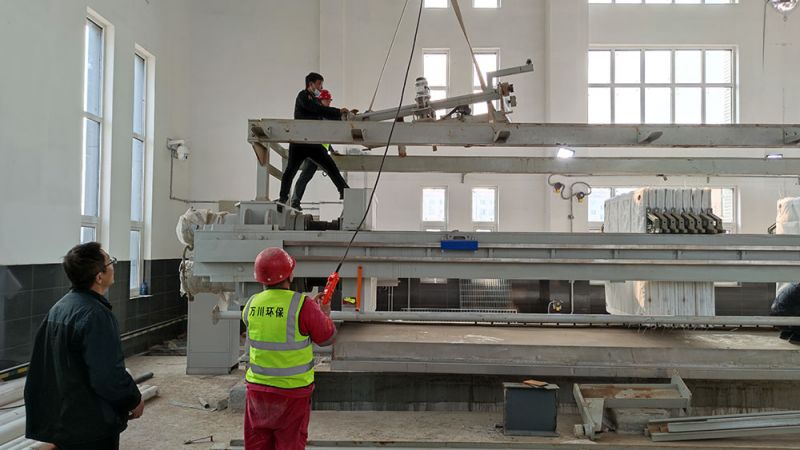 折疊帶式壓濾(lv)機的結構特點