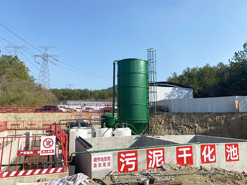 砥礪前(qian)行萬川戰士